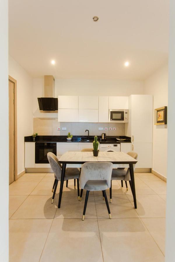 Accra Luxury Apartments @ Pine Court Екстер'єр фото